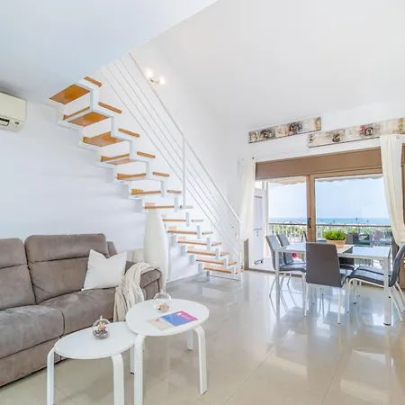 Apart-rent Penthouse Port Grec 0160 Apartment *