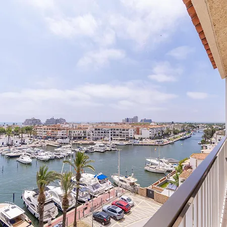 Apart-rent Penthouse Port Grec 0160 Apartment