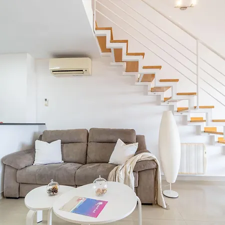 Apart-rent Penthouse Port Grec 0160 *